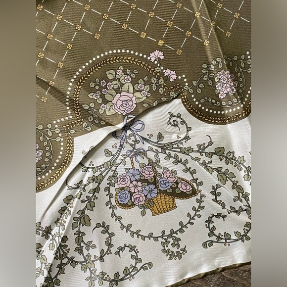 Vintage Alcott & Andrew Silk Scarf - Picture 9 of 9